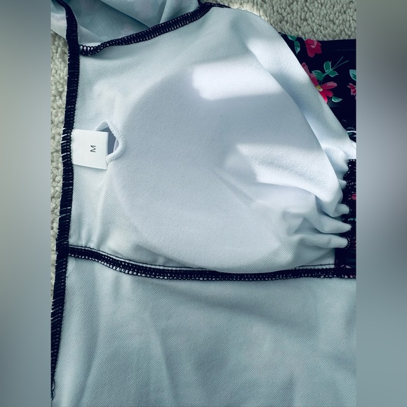 ‼️Final price Cottage core flowers print medieval renaissance one piece swimsuit - Picture 14 of 15